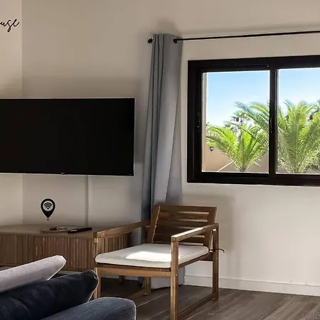Mila House Apartment *